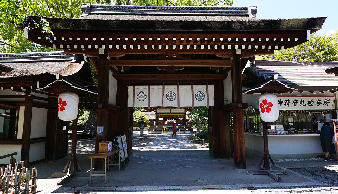 東神門