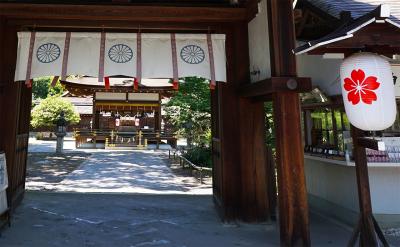 平野神社 神紋 桜紋と菊家紋