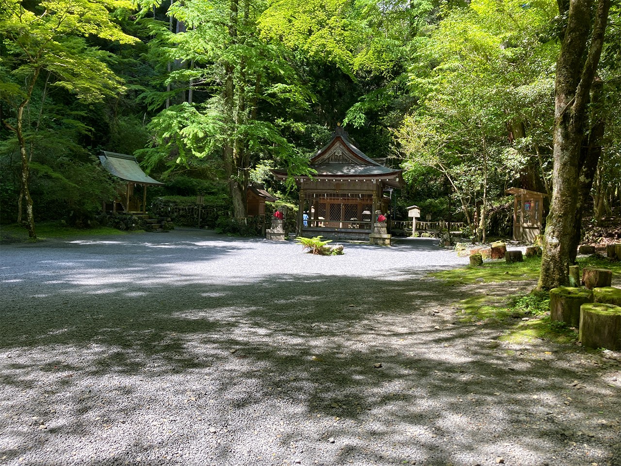 奥宮の龍穴