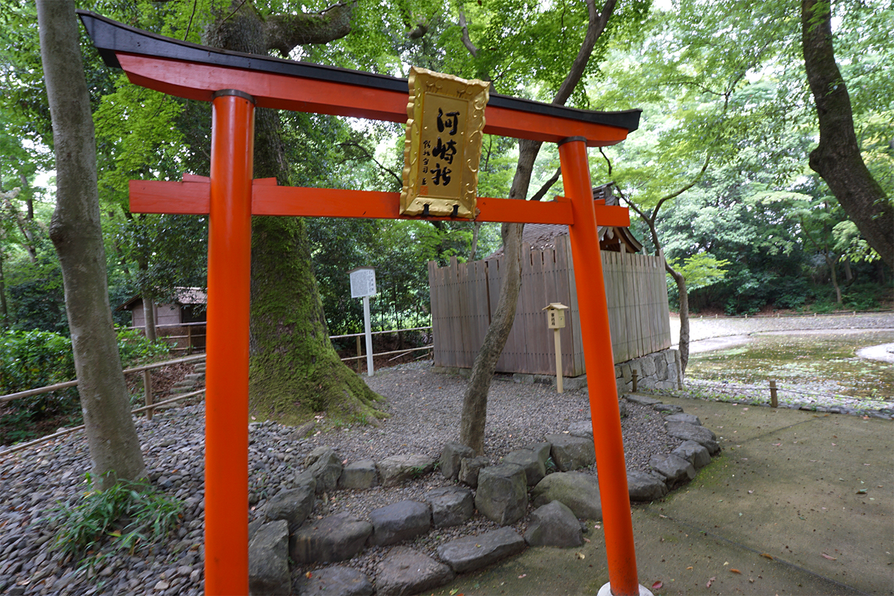 河崎社 鳥居と社殿