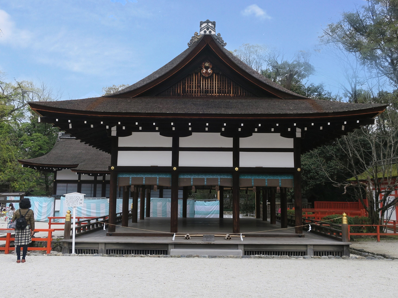 橋殿