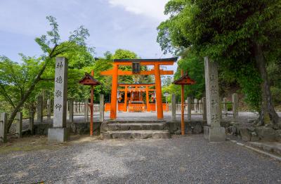 吉田神社 吉田神社 山陰神社 鳥居と社殿
