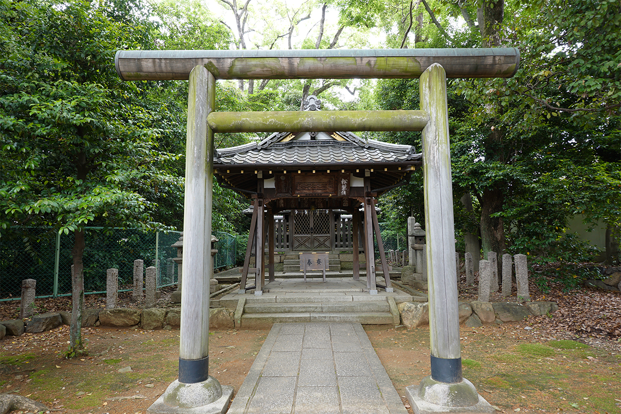 大神宮 鳥居と社殿