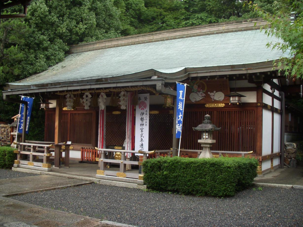 拝殿