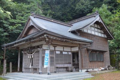 春日神社 社殿
