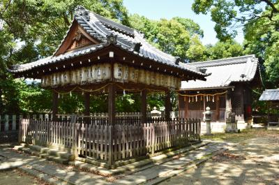 角宮神社 拝殿と本殿
