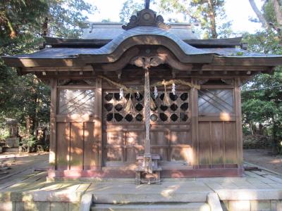 住吉神社 拝殿と本殿