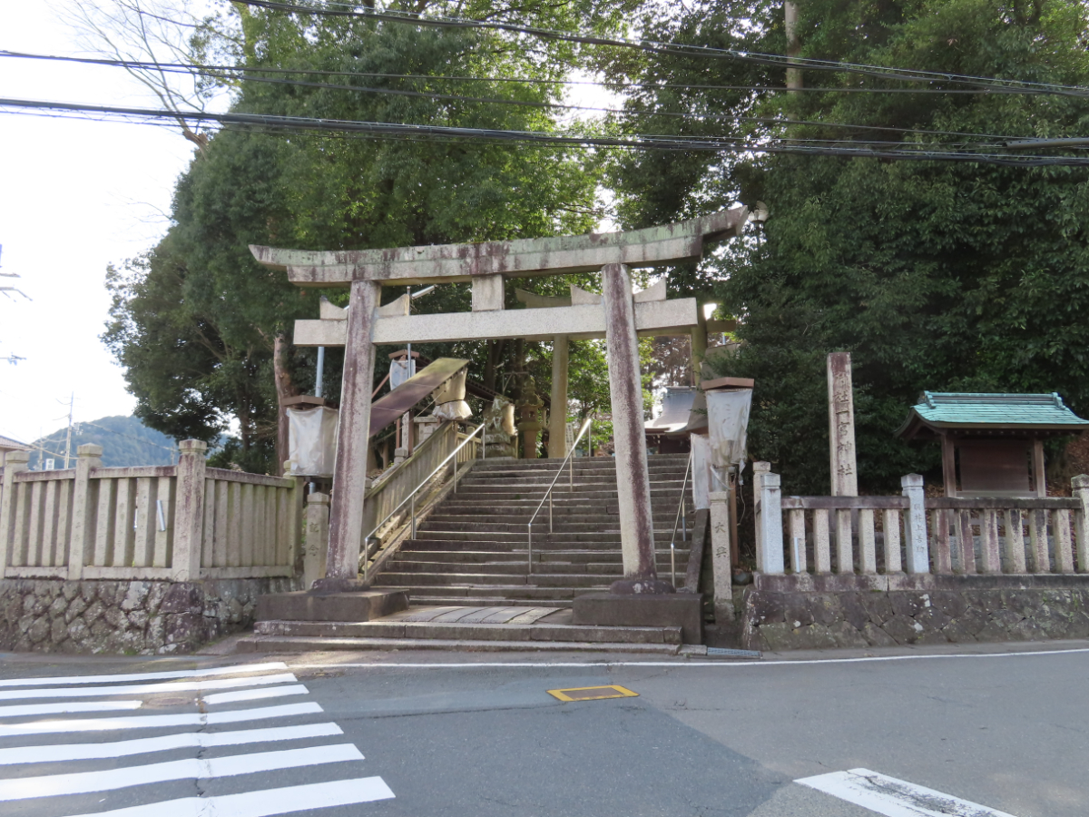 鳥居