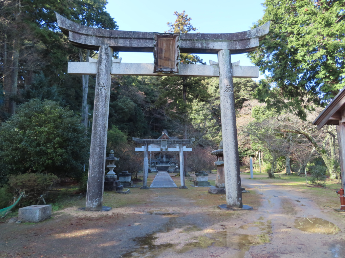 鳥居