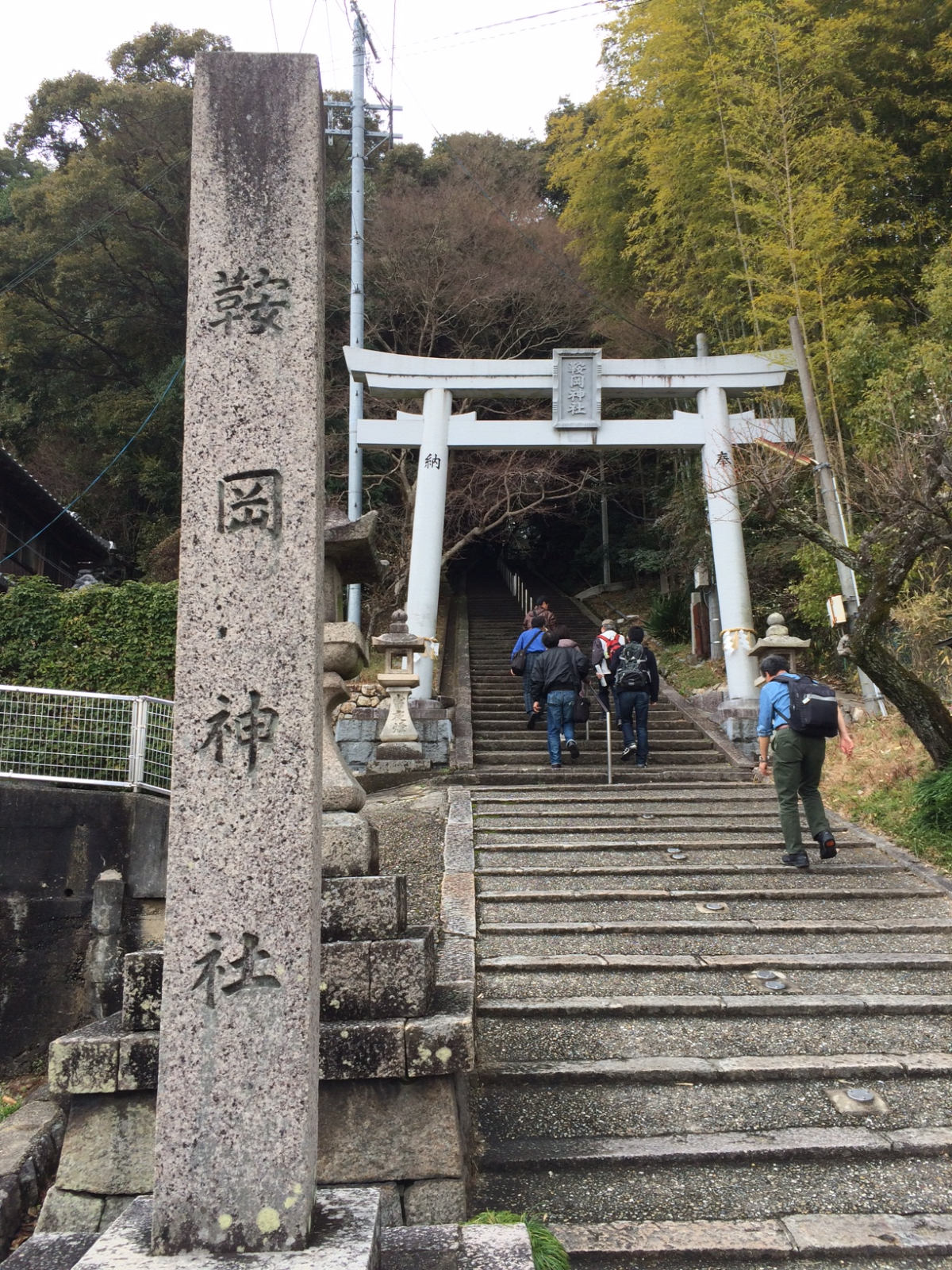 鳥居と階段