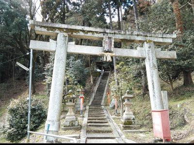 東畑神社 鳥居と階段