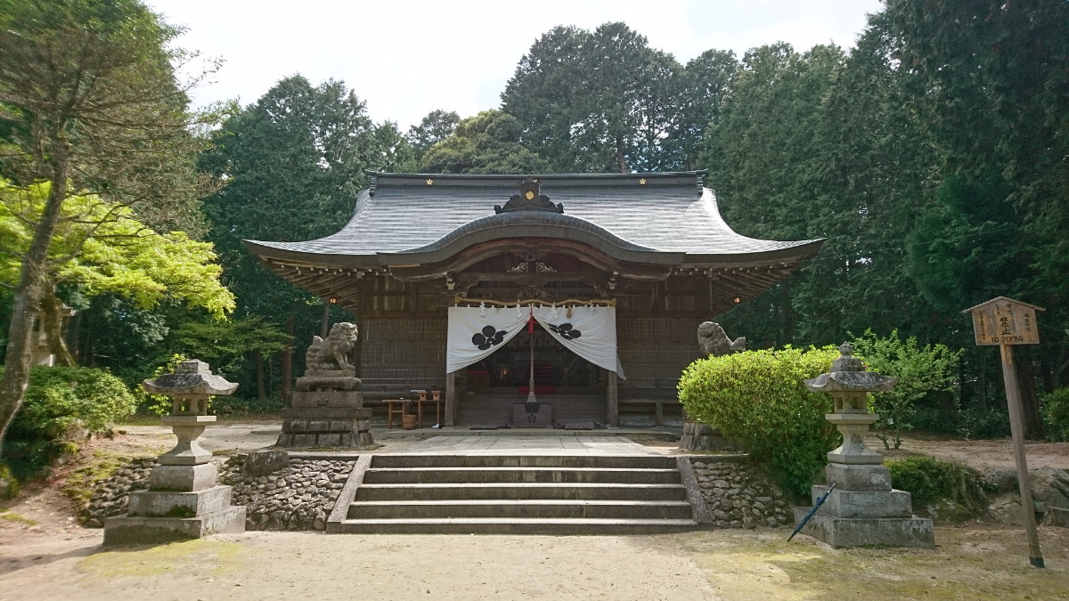 拝殿