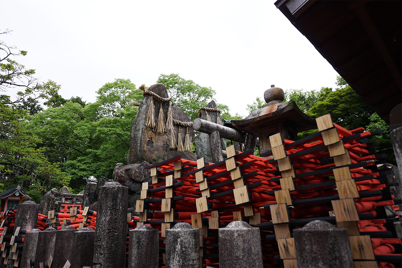 一ノ峰（上之社神蹟）のお塚