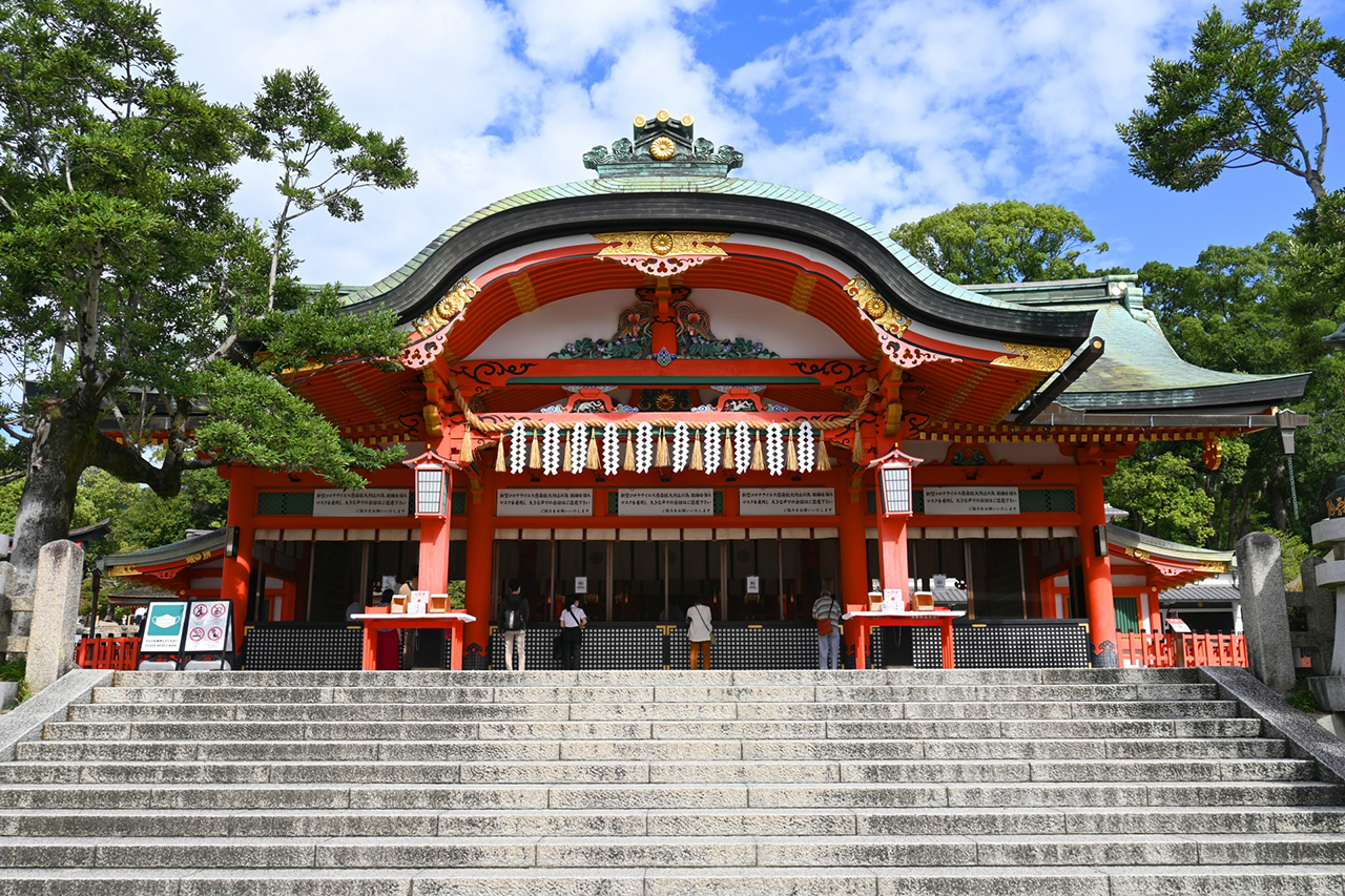 内拝殿