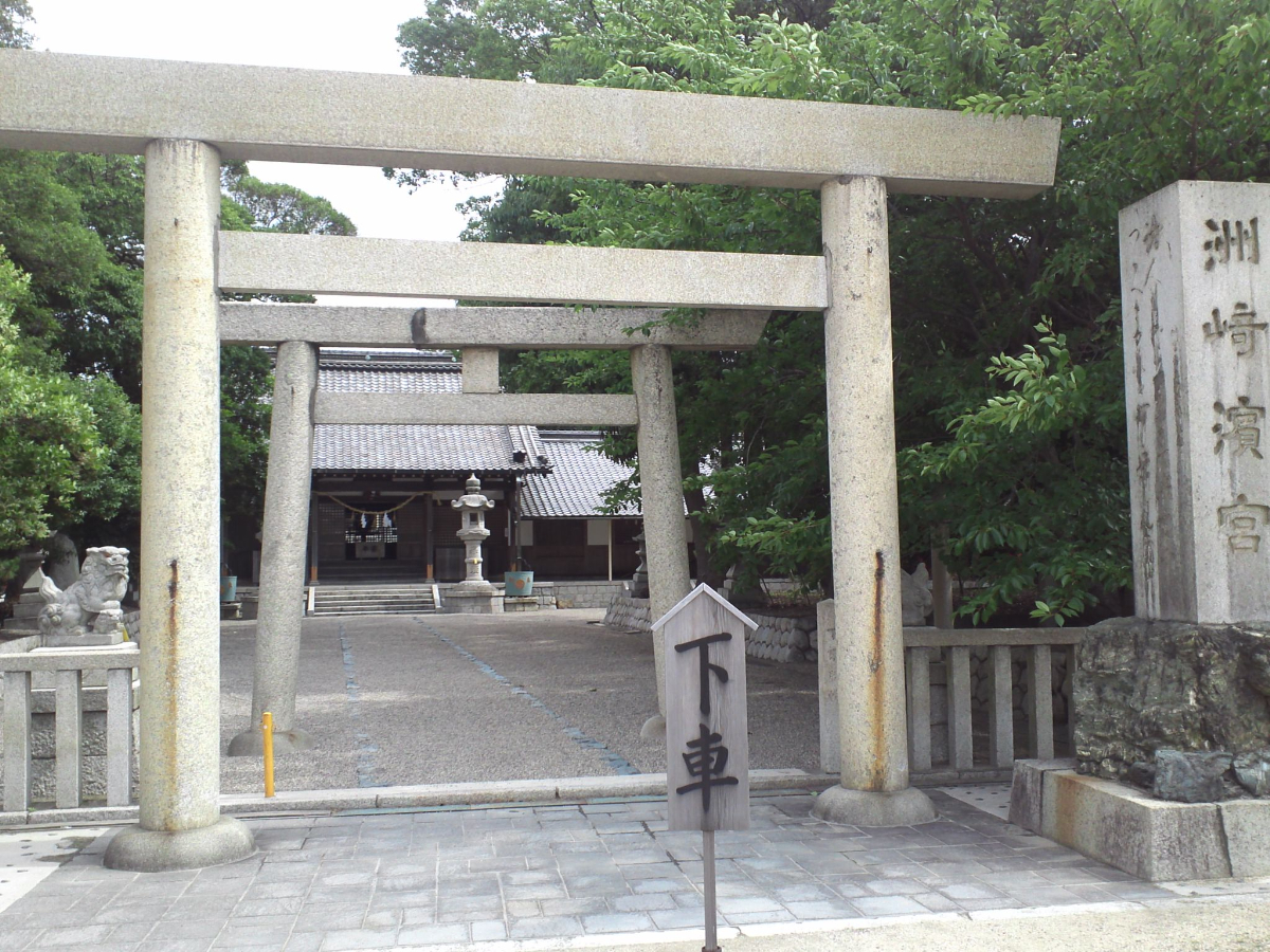 鳥居と拝殿