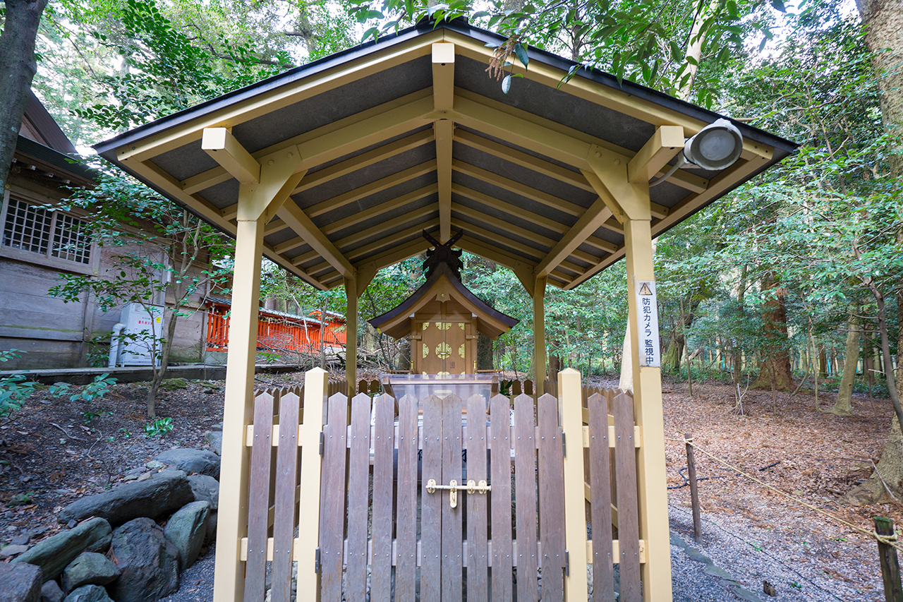 椿大神社 龍蛇神両地神社 社殿