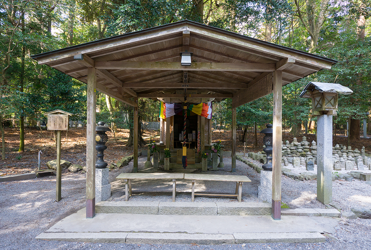椿大神社 椿延命地蔵尊 社殿