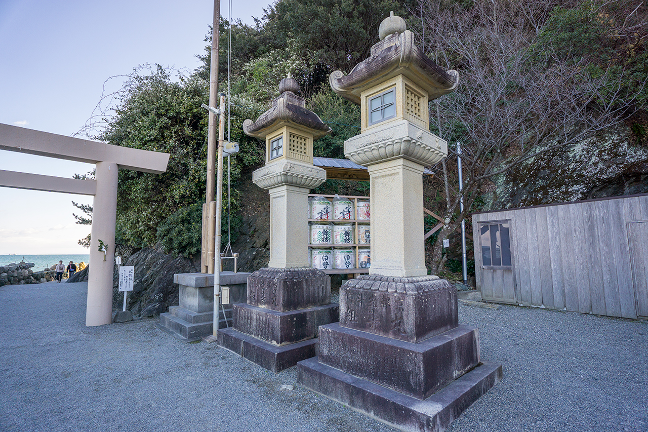 二見興玉神社 大灯籠