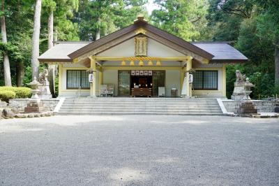 頭之宮四方神社 拝殿