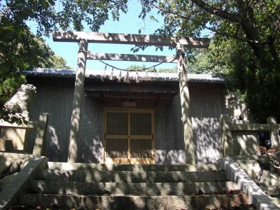 海士潜女神社 拝殿