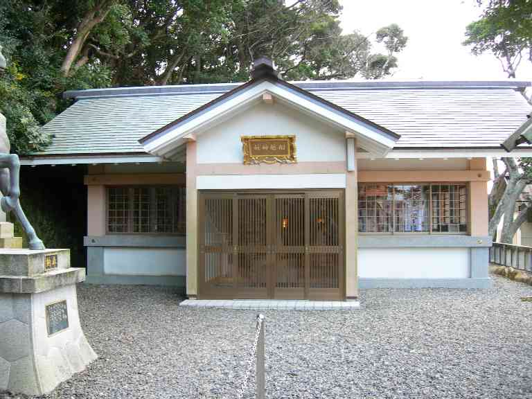 鳥居