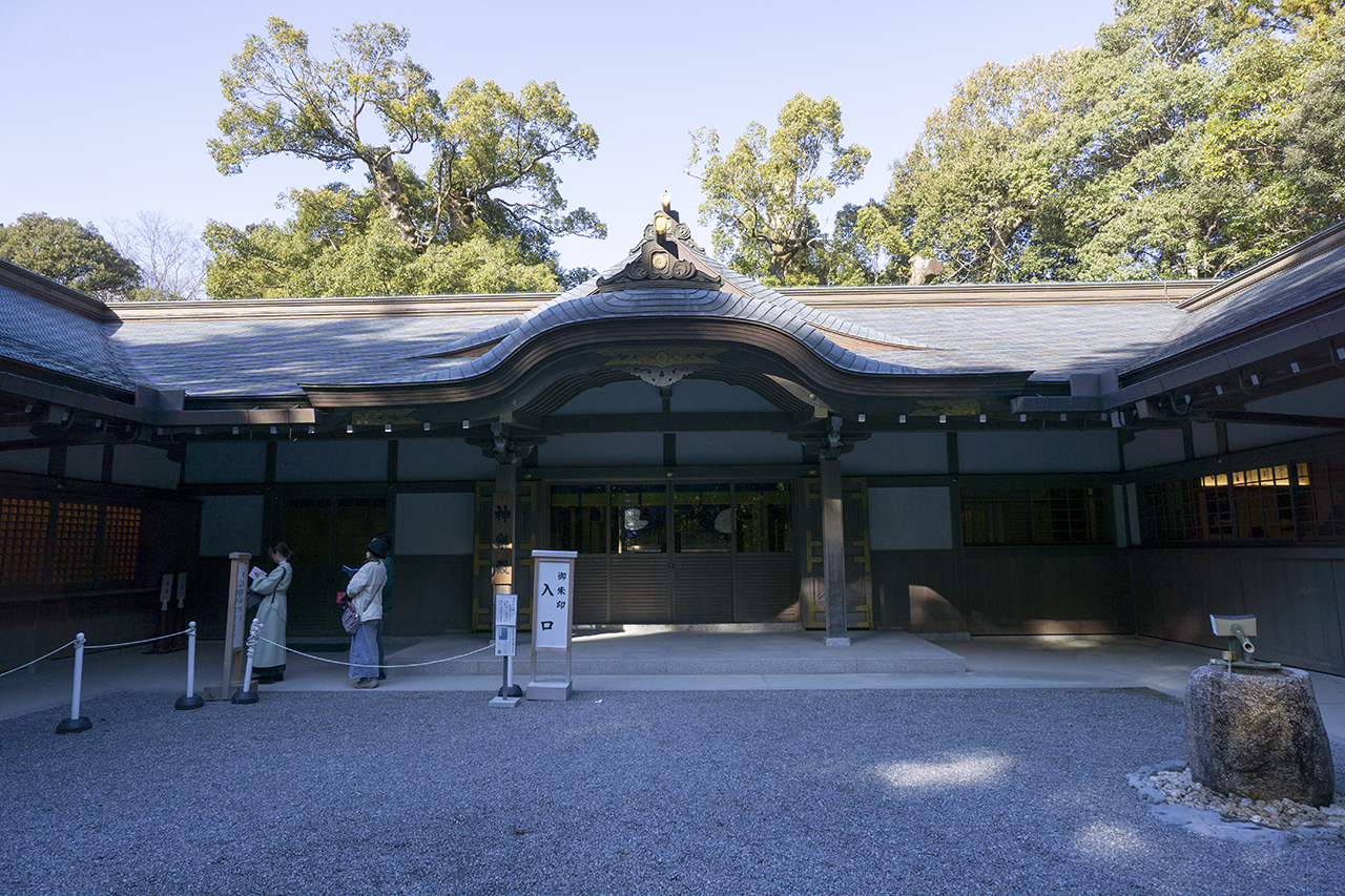 外宮の神楽殿
