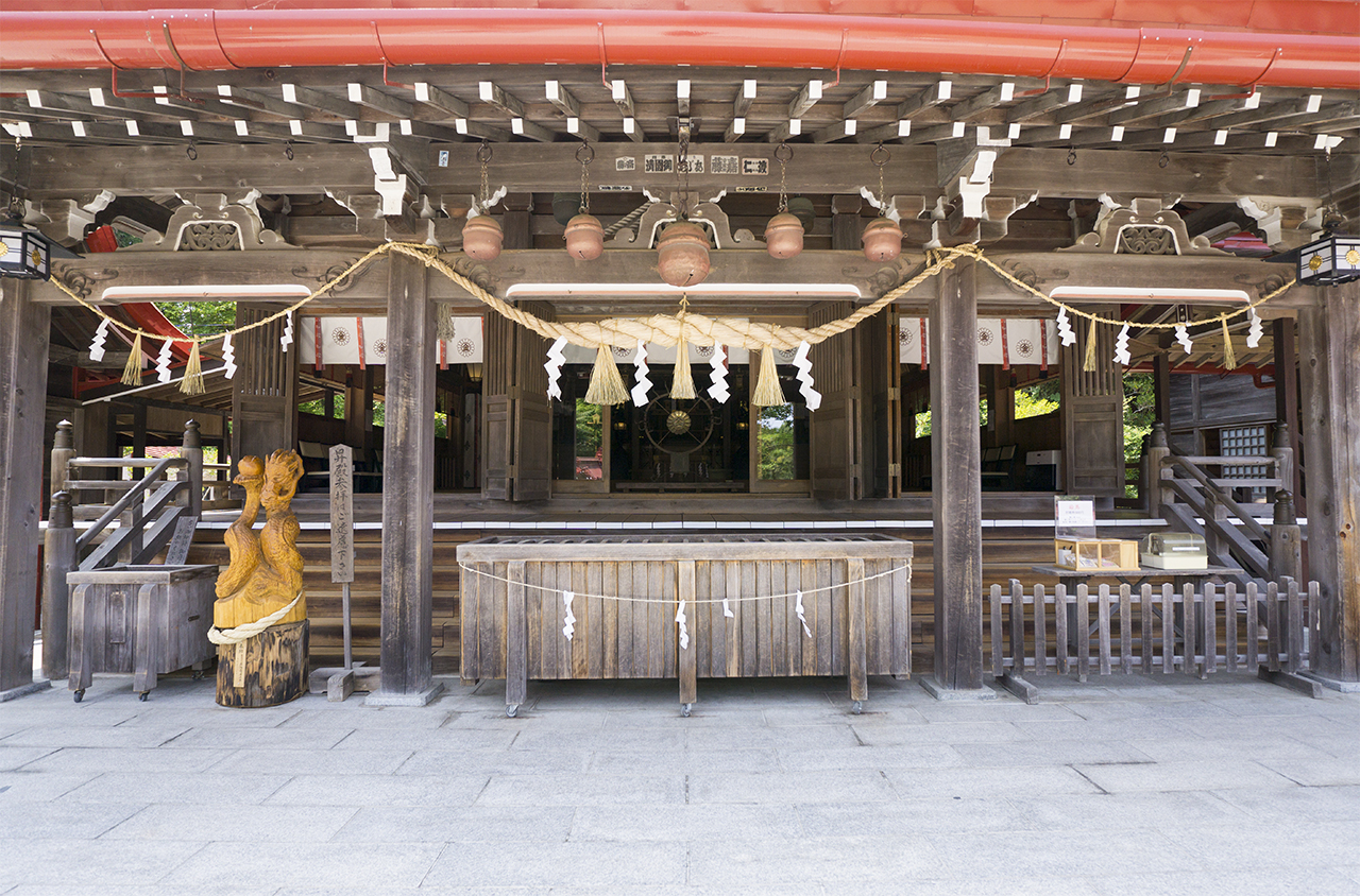 拝殿正面
