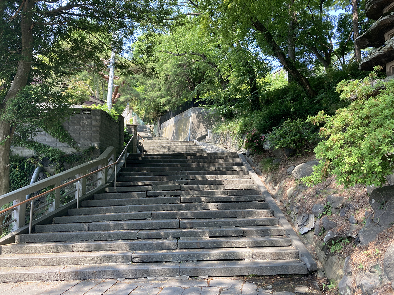 東参道（女坂） 階段