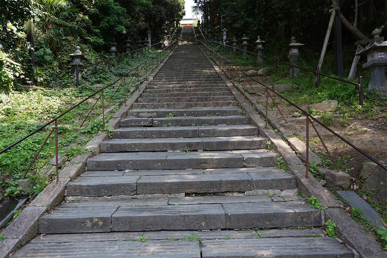 表参道階段上り