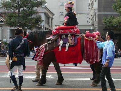 鵜戸神宮 シャンシャン馬道中