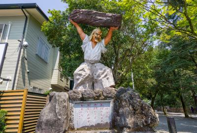 天岩戸神社 天岩戸神社 手力男命戸取像