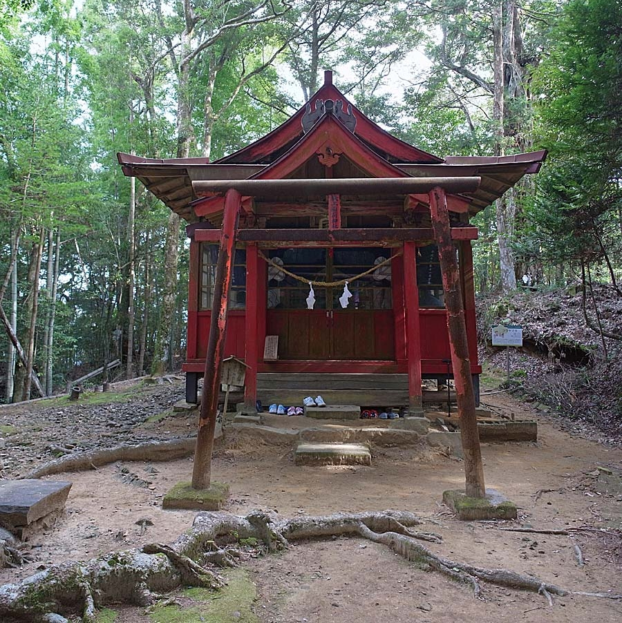 拝殿