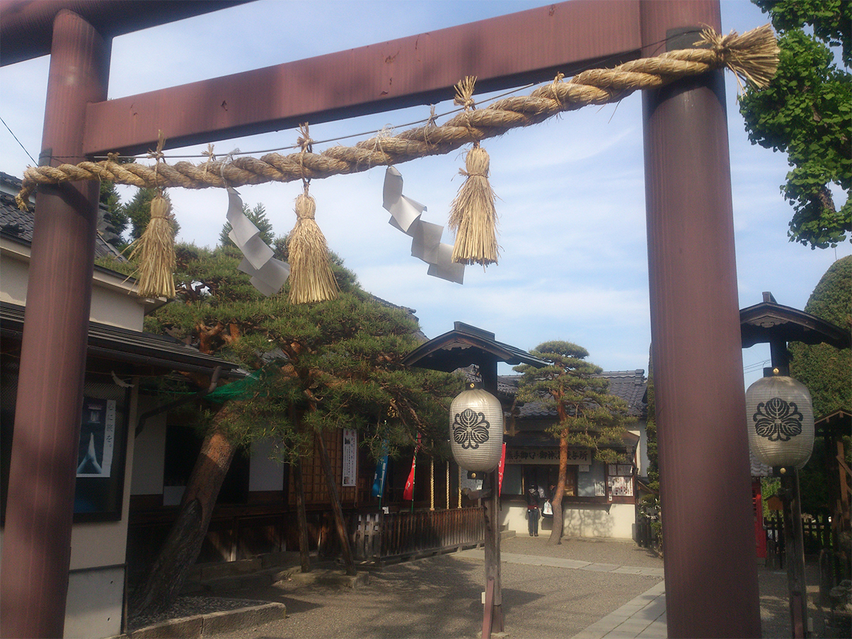 鳥居