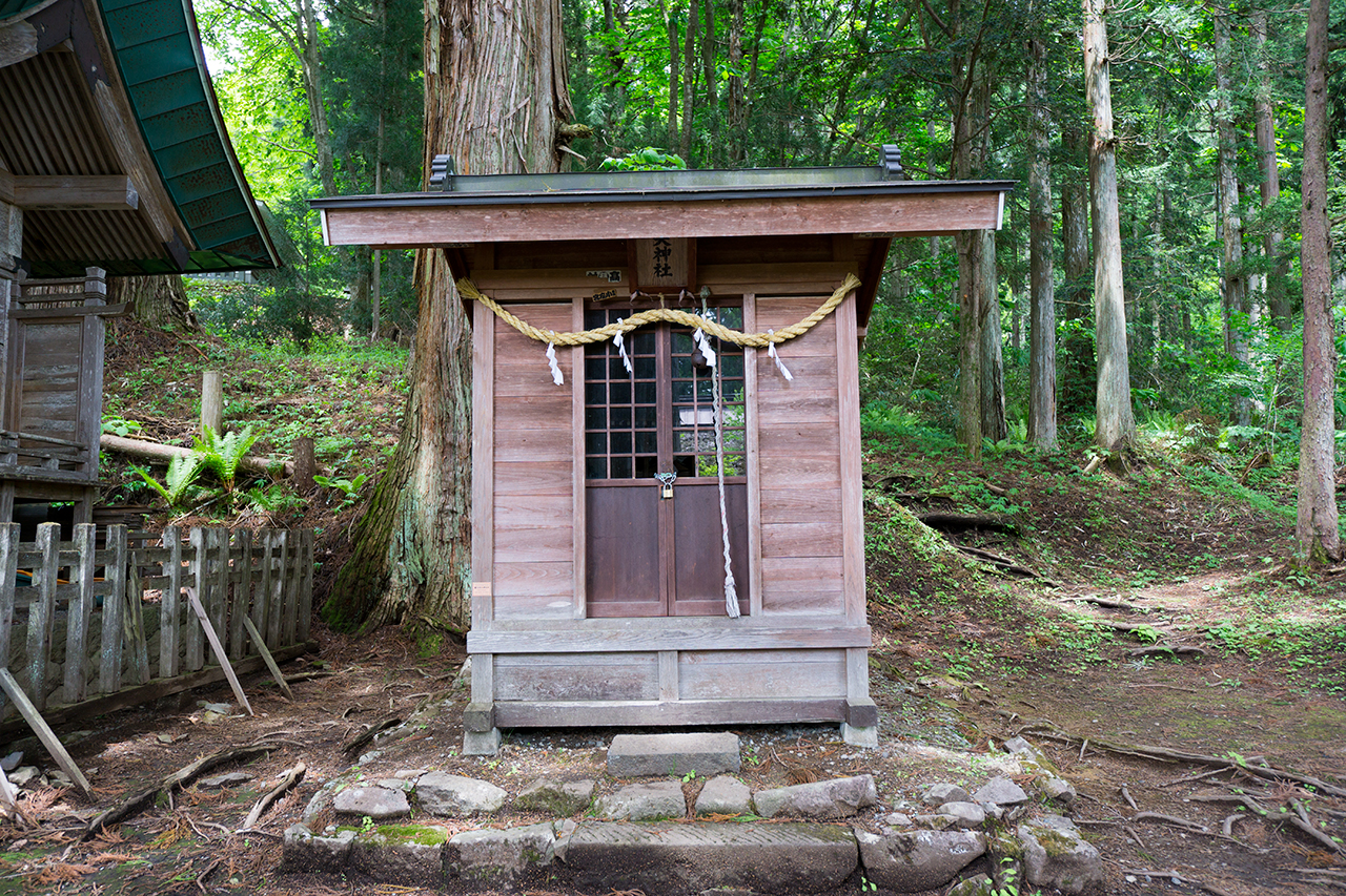 天神社 社殿
