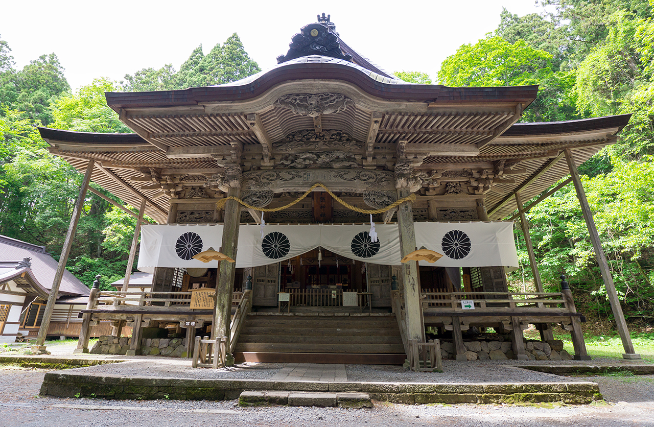 拝殿 正面