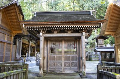 諏訪大社 上社本宮 四脚門