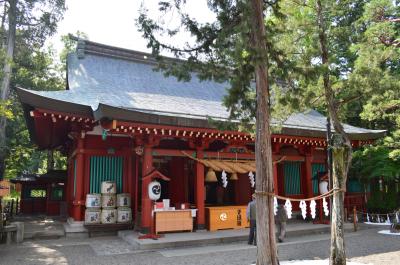 生島足島神社 拝殿と神橋