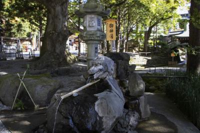 諏訪大社 下社秋宮 御神湯の手水