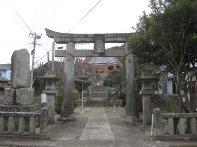 孕神社 鳥居と拝殿