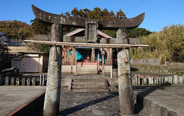 鳥居