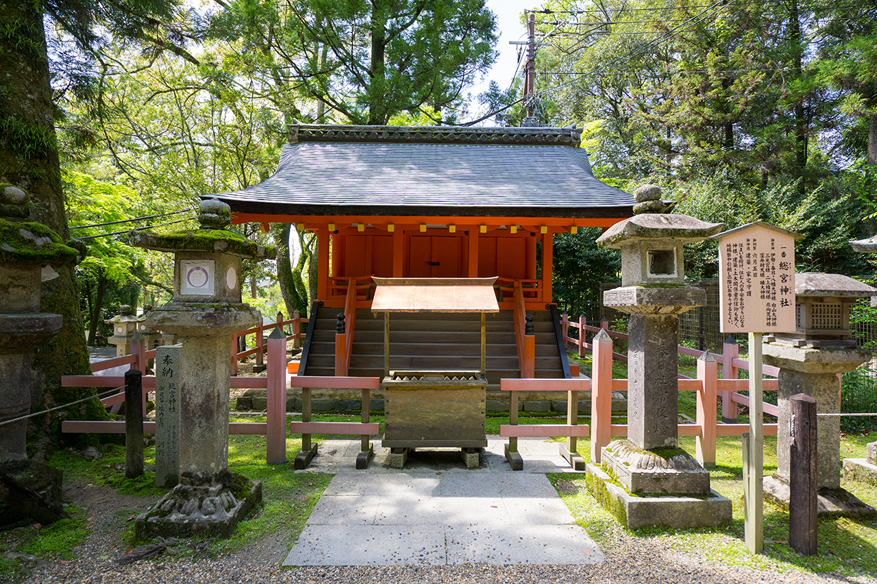 春日大社 総宮神社 社殿