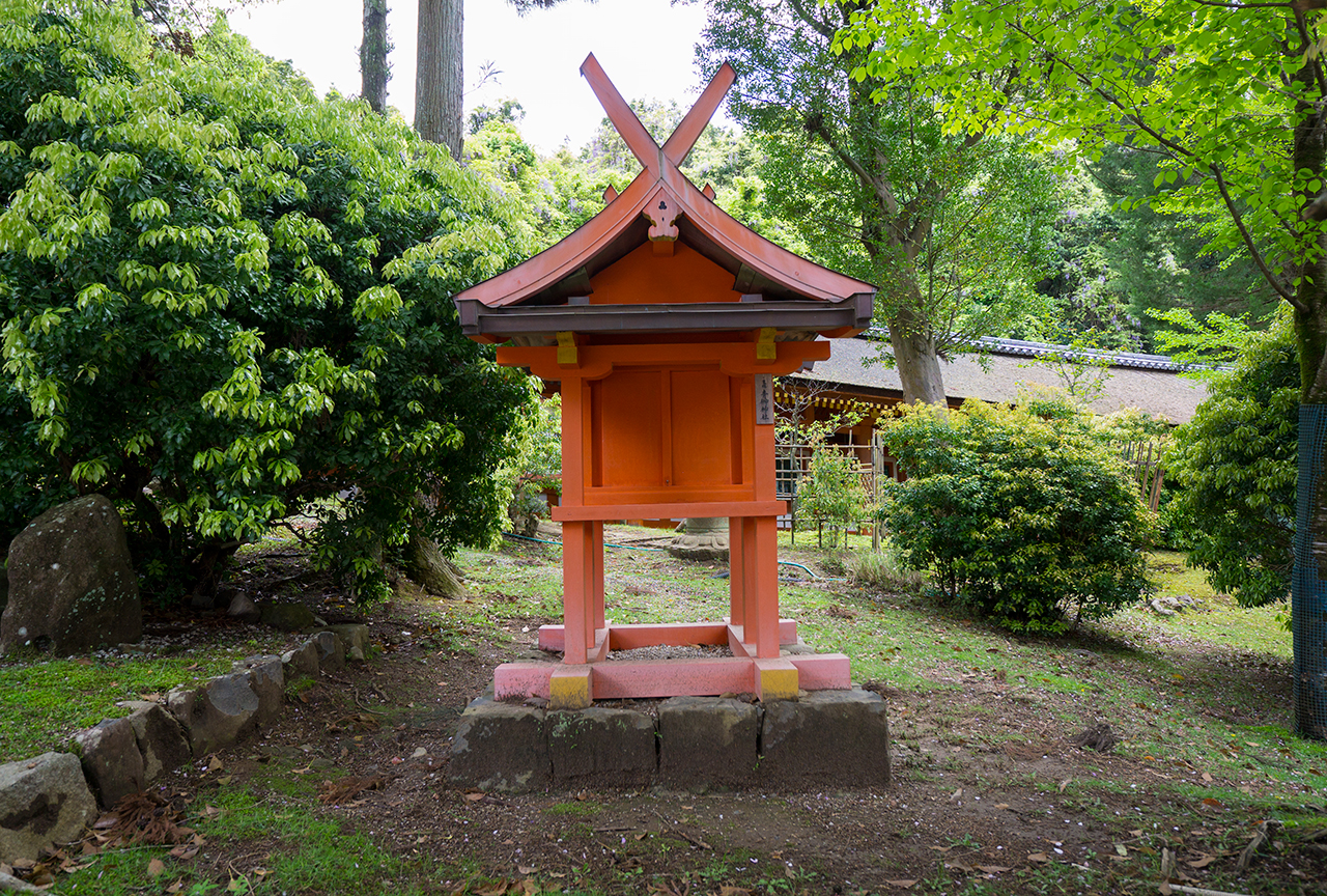 青榊神社 社殿