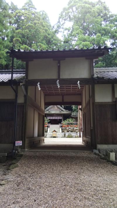 都祁山口神社 山門