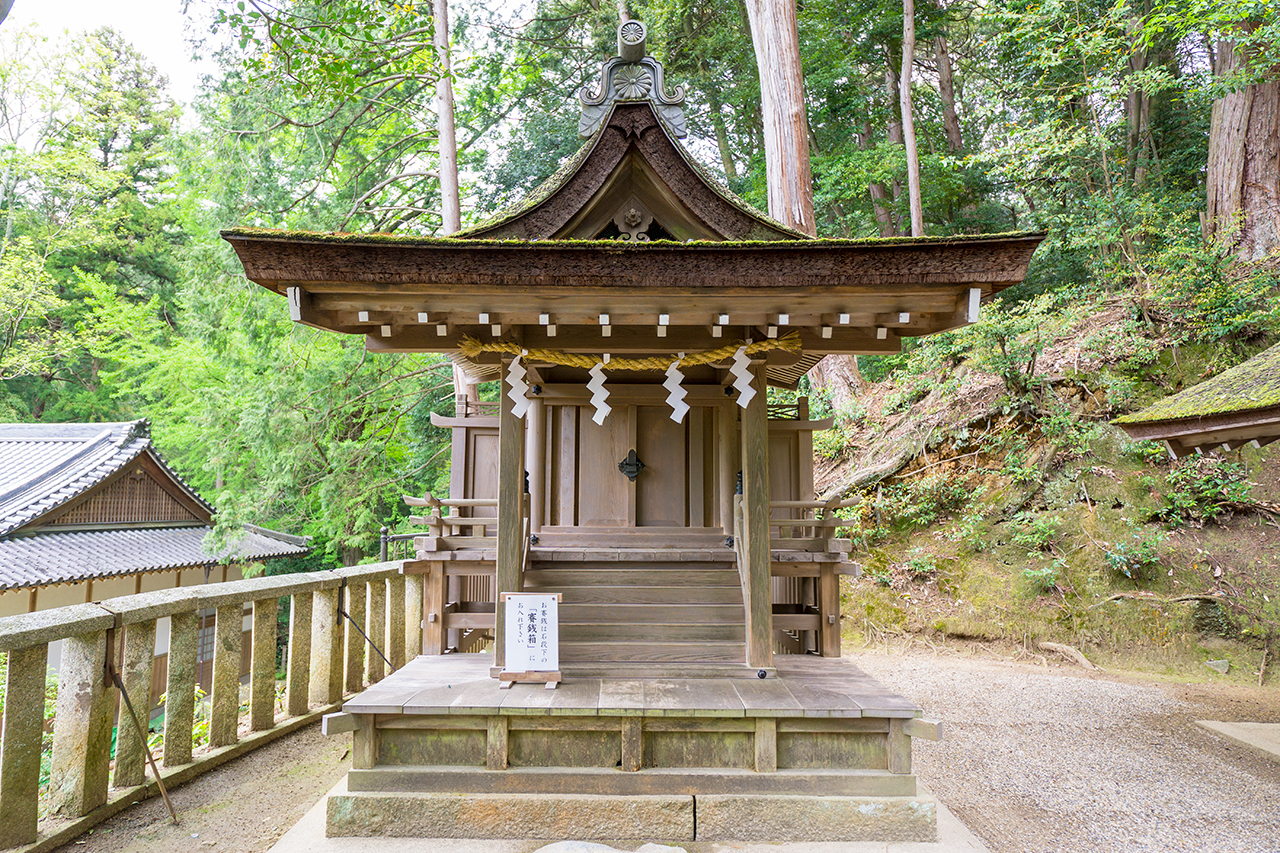 石上神宮 天神社 社殿