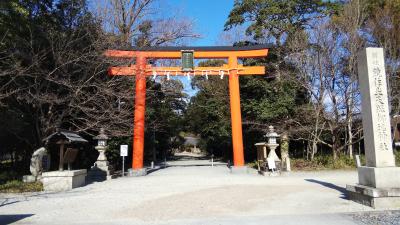 鏡作坐天照御魂神社 鳥居と社号標