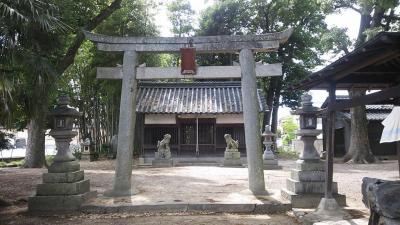 鏡作麻氣神社 鳥居と拝殿
