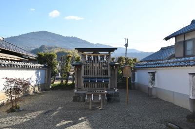 大神神社 神御前神社 社殿