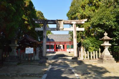 久度神社 鳥居と拝殿