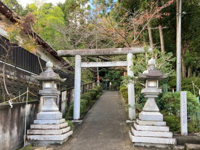 大和国鹿島香取本宮 鳥居と参道