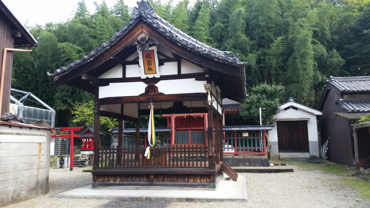 拝殿